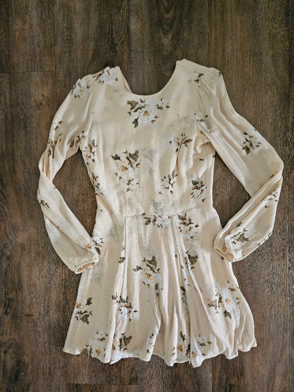 Reformation made in USA floral cream ivory mini long sleeve dress sz 4
